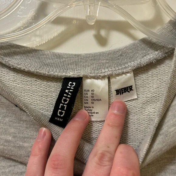 H&M Justin Bieber Purpose tour t shirt sweater dress 🖤 - Picture 4 of 7